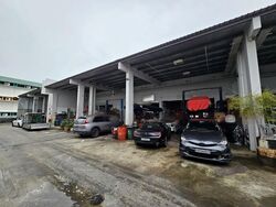 First East Centre (D14), Factory #471522801